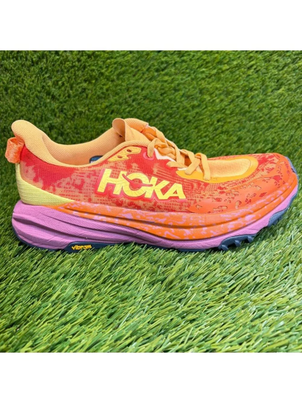 Hoka One One Speedgoat 6 Womens Size 7.5D Orange Athletic Running Shoes Sneakers